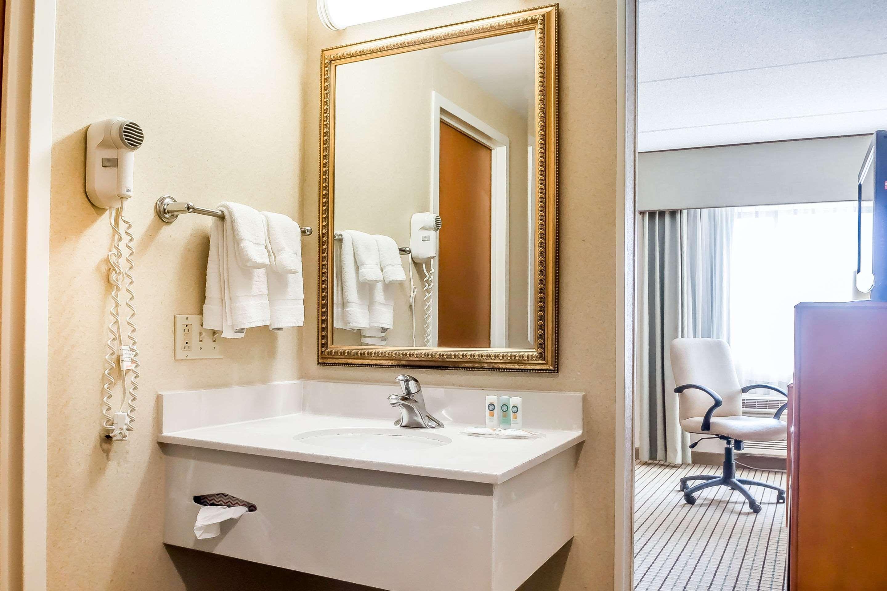 Quality Inn Spring Valley - Nanuet Eksteriør billede