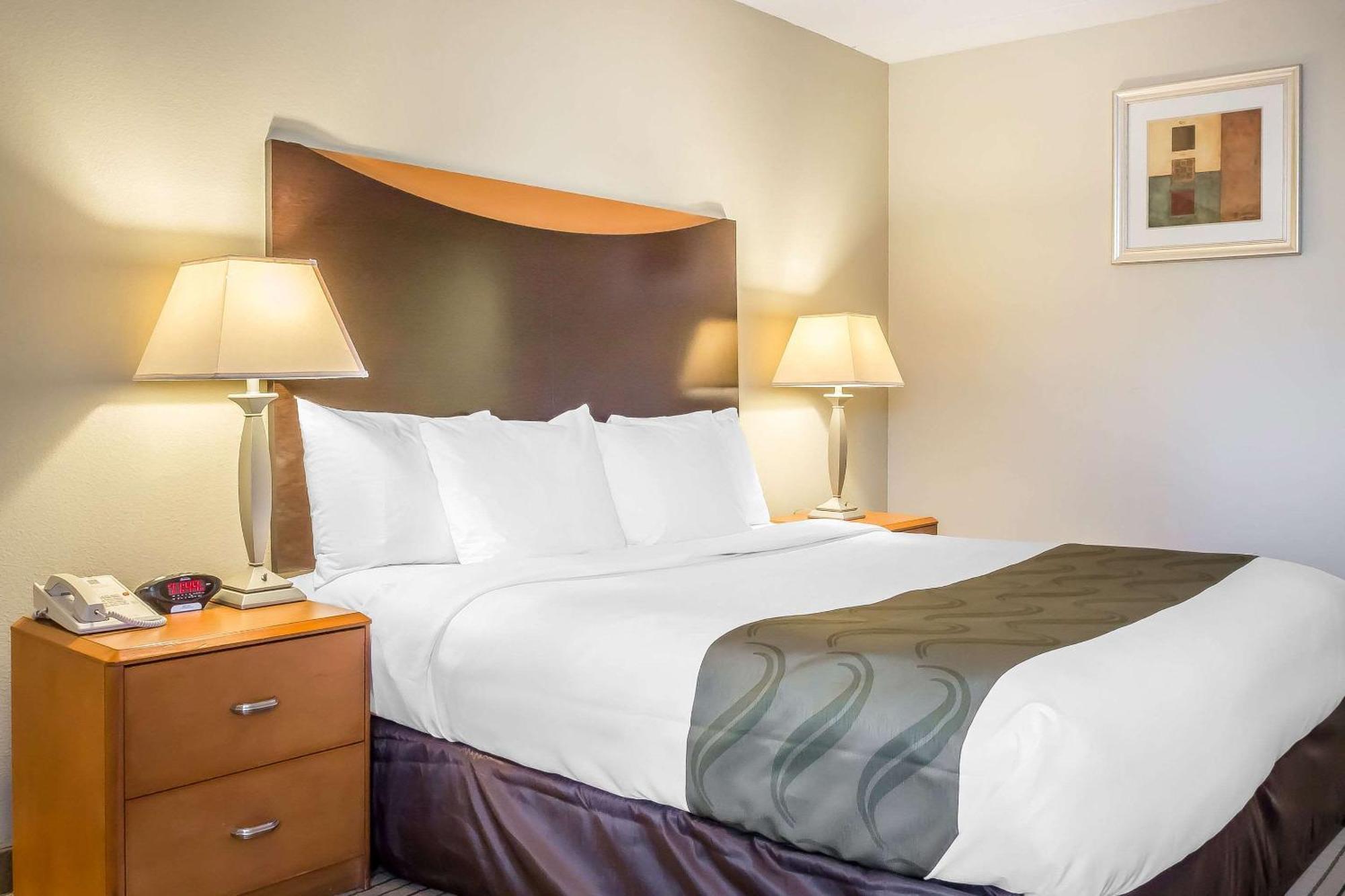 Quality Inn Spring Valley - Nanuet Eksteriør billede