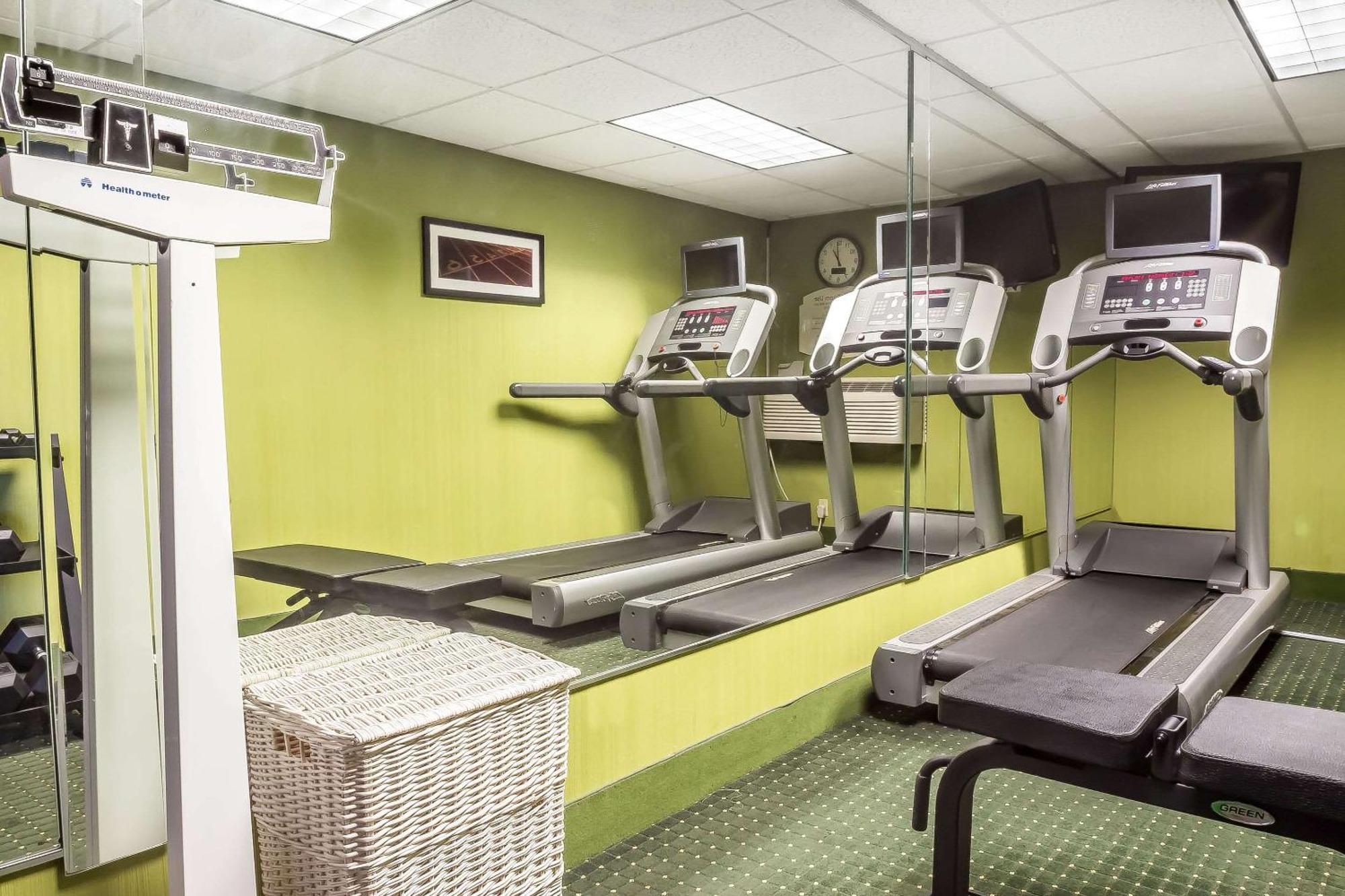 Quality Inn Spring Valley - Nanuet Eksteriør billede