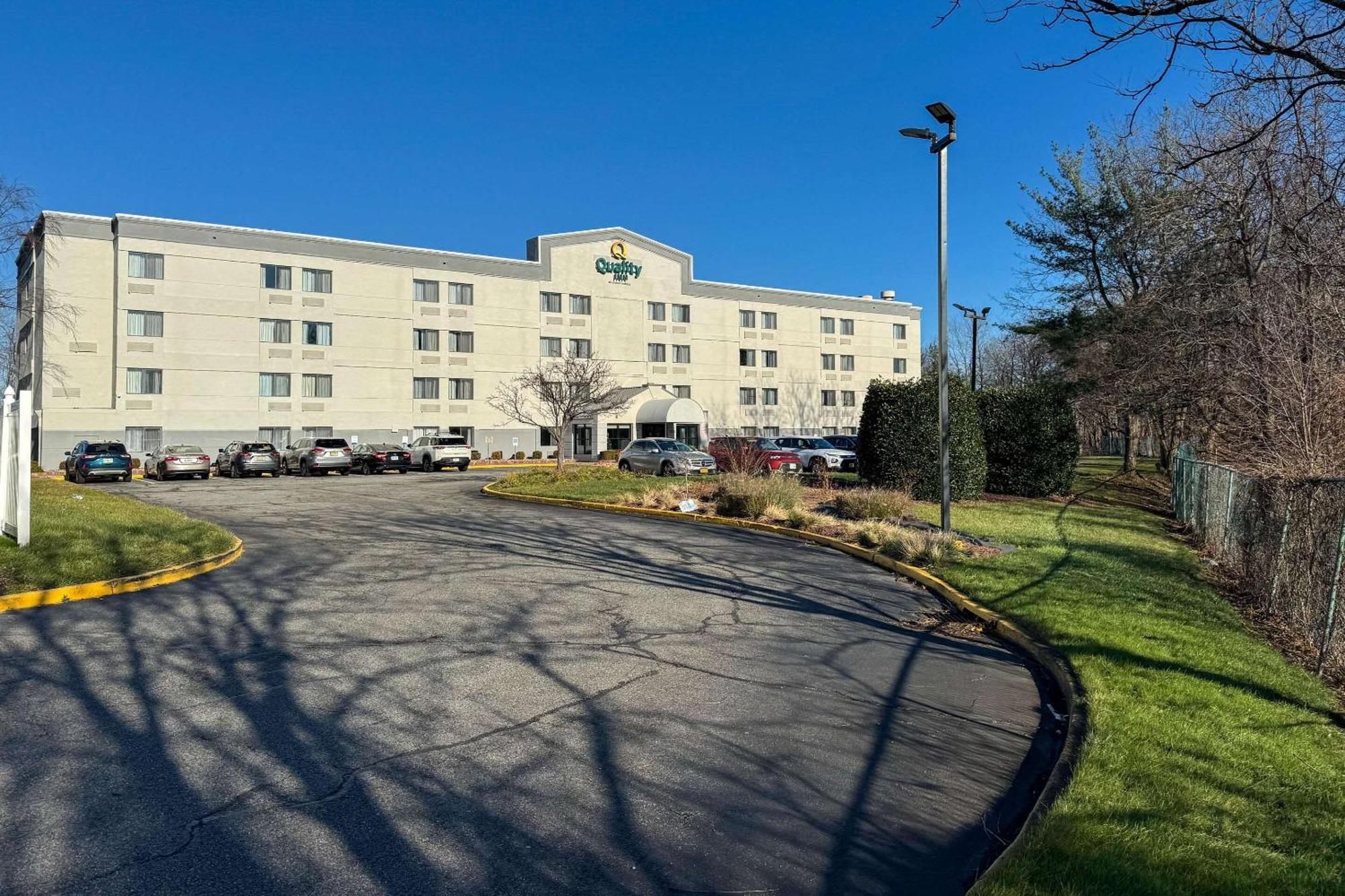 Quality Inn Spring Valley - Nanuet Eksteriør billede