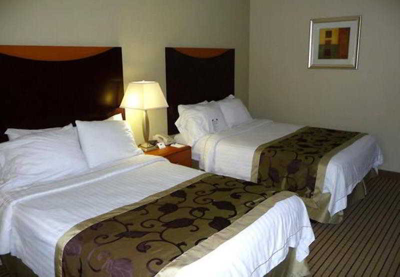Quality Inn Spring Valley - Nanuet Værelse billede
