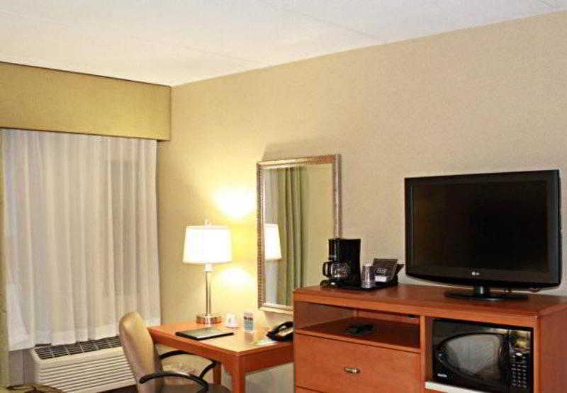 Quality Inn Spring Valley - Nanuet Værelse billede